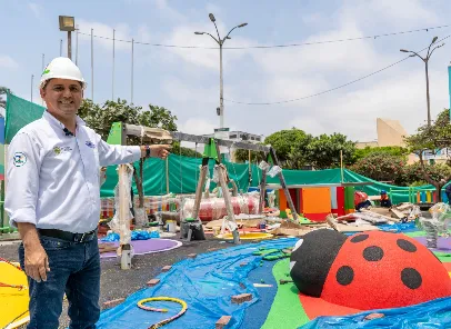 Edwards en la inauguración de un espacio recreativo