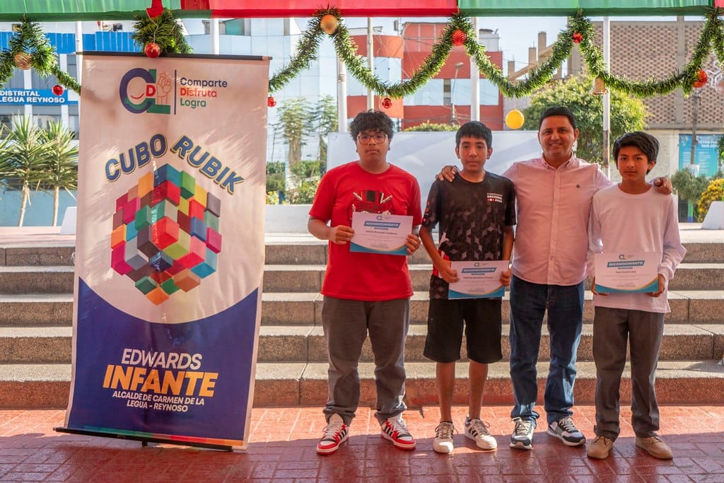 Cubo Rubik en Carmen de la Legua